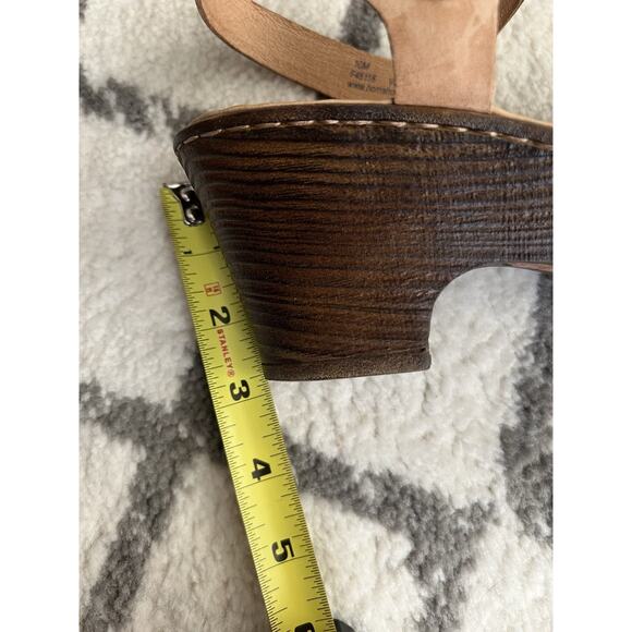 BORN Tan Neutral Leather Comfort Strappy Retro Platform Sandals Shoes Sz 10M - Picture 12 of 12